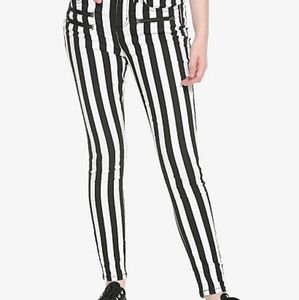 Size 9 hot topic pants